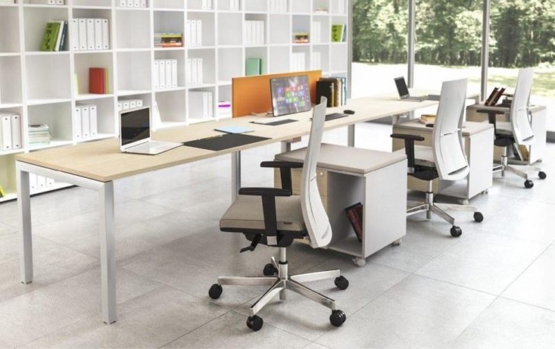 Linear U 2 model Desk